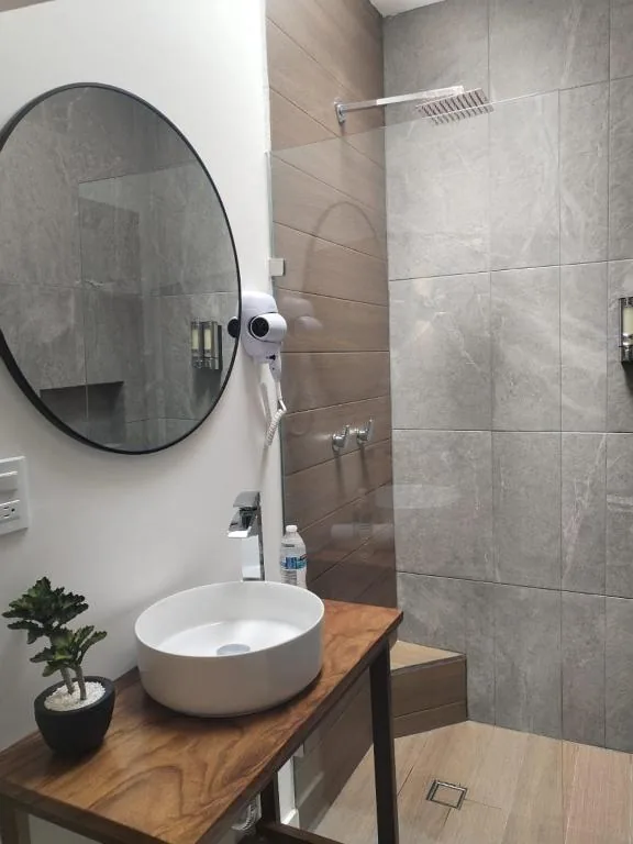 Private bathroom at Hotel Cermar Plaza